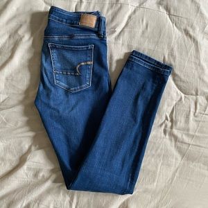 Size: 8 American Eagle Jeans
